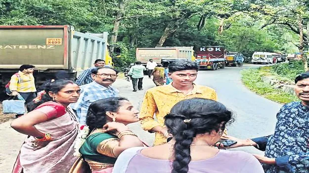 లంబసింగి ఘాట్‌లో ట్రాఫిక్‌ జామ్‌