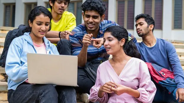 కౌన్సెలింగ్‌ సమయంలో కాలేజీల షిఫ్టింగ్‌ 