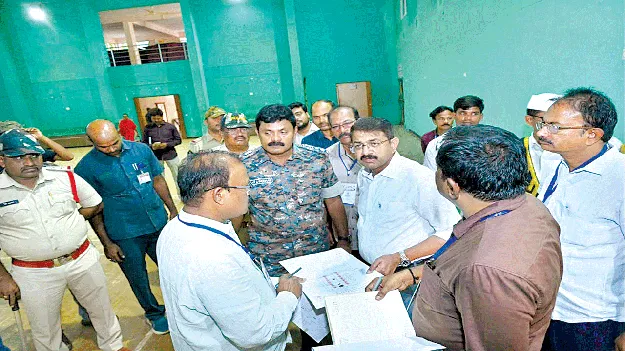 పోలింగ్‌ సిబ్బందికి ఇబ్బందులు ఉండకూడదు