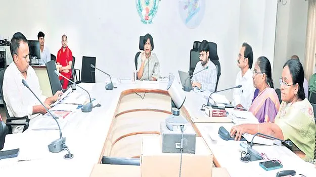 స్థానిక ఎన్నికలపై ఫోకస్‌