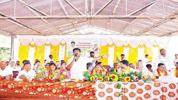  రైతుల ప్రయోజనాల కోసం పనిచేయాలి