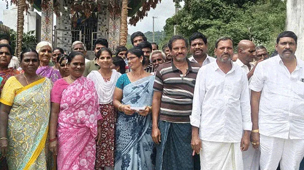 ఎన్నికలను బహిష్కరిస్తున్నాం