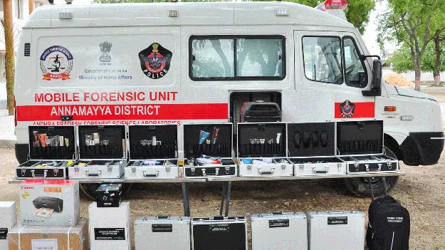 అన్నమయ్య జిల్లాకు మొబైల్‌ ఫోరెన్సిక్‌ వాహనం