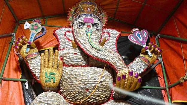 ఆల్చిప్పలతో గణనాథుడు