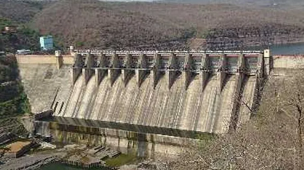 శ్రీశైలం లింగాలగట్టు గంగలో యువకుడి మృతి