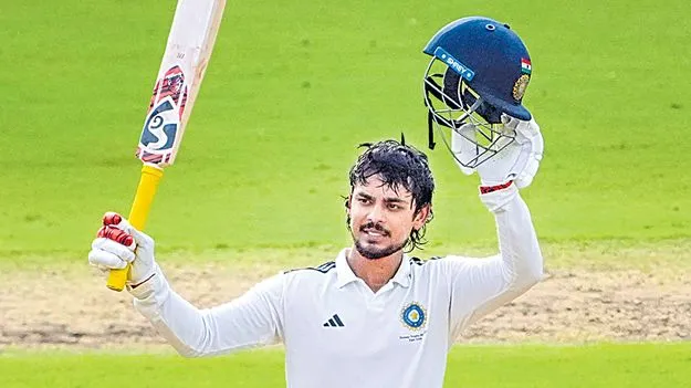 ఇషాన్‌ శతకం