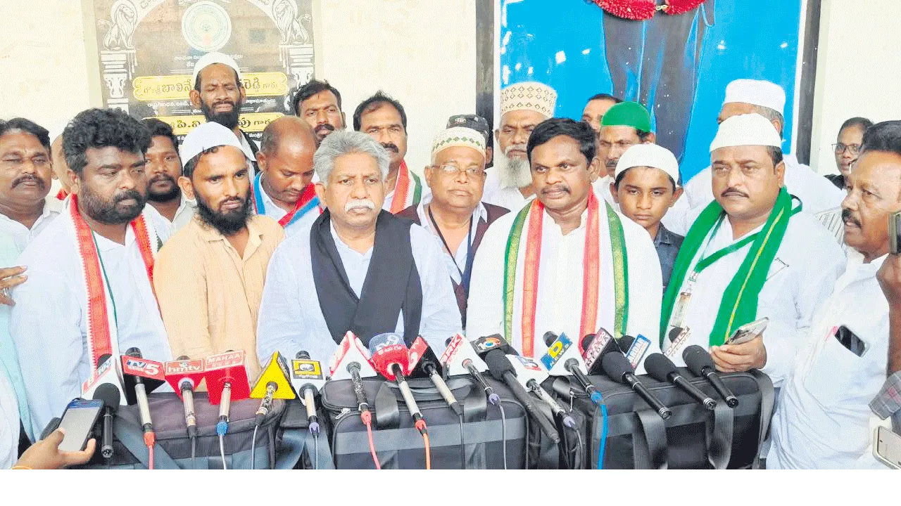 తౌషిక్‌, మౌలాబి మృతిపై సీబీఐ విచారణ చేపట్టాలి