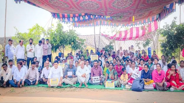 కాంట్రాక్టు ఉద్యోగులను రెగ్యులర్‌ చేయాలి