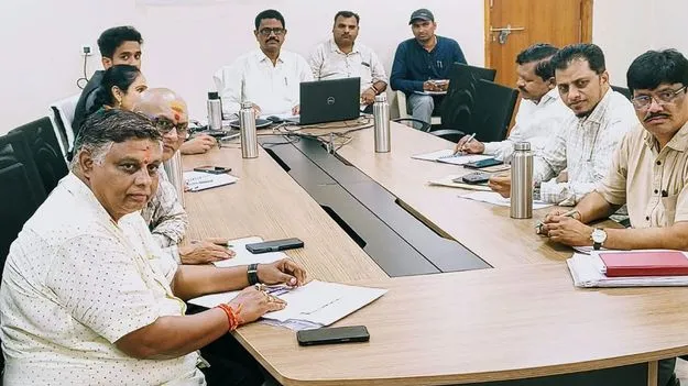 Mancherial:  ఎస్‌ఐఆర్‌ ప్రక్రియలో డిజిటలైజేషన్‌ వేగవంతం చేయాలి 