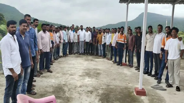 Mancherial: కార్మికుల సమస్యల పరిష్కారానికి కలిసి పోరాడుదాం 