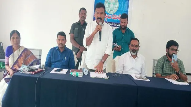 Rajanna Sircilla: ప్రత్యామ్నాయ పంటల సాగుపై రైతుల్లో అవగాహన పెంచాలి