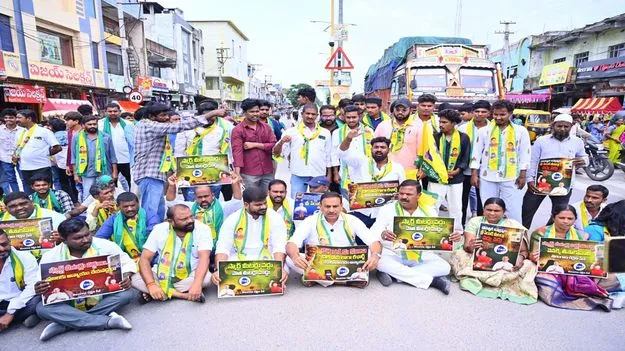 Jagtial: స్మార్ట్‌ మీటర్ల నిర్ణయాన్ని వెనక్కి తీసుకోవాలి