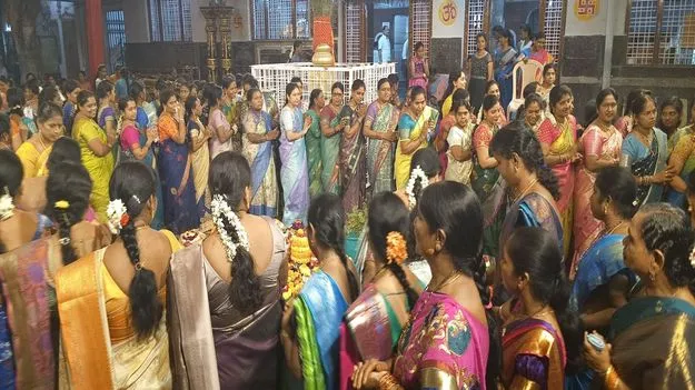 Kumram Bheem Asifabad:  బతుకమ్మ.. బతుకమ్మ ఉయ్యాలో..