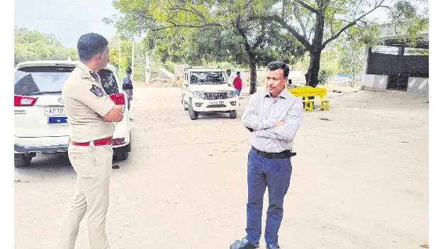 అభాసుపాలు 