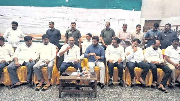 పల్లె పండుగను ప్రతిష్టాత్మకంగా నిర్వహించాలి