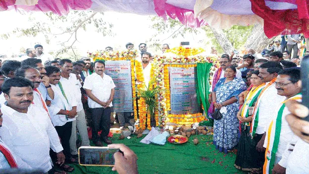 మహిళా సాధికారతకు బాటలు