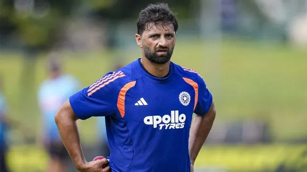 కౌంటీ క్రికెట్‌లో అకీబ్‌ నబీ!
