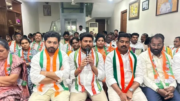 జగన్మోహన్‌రావును కాంగ్రెస్‌ నుంచి బహిష్కరిస్తాం 