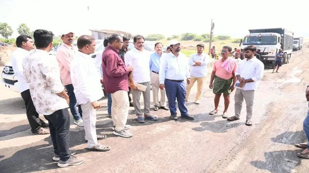 భూ సమస్యల శాశ్వత పరిష్కారానికి రీసర్వే 