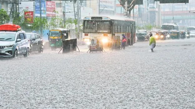 కరుణించిన వరుణుడు