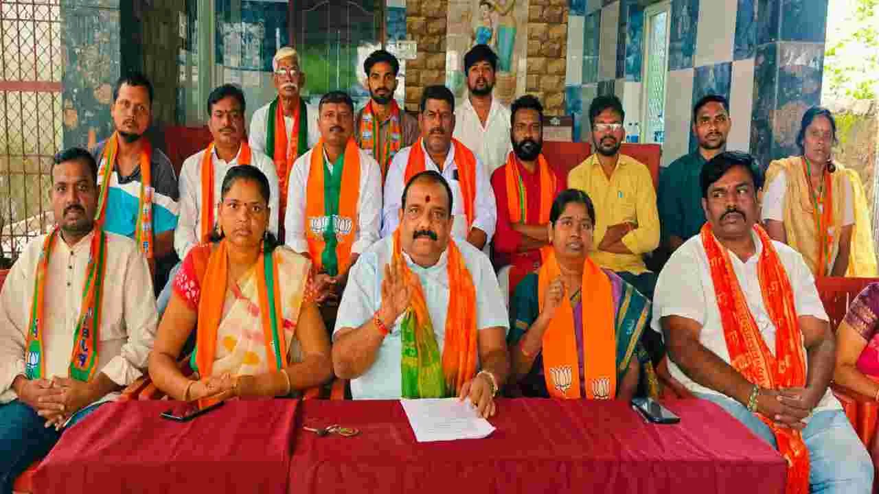 విమోచనా దినోత్సవాన్ని అధికారికంగా నిర్వహించాలి