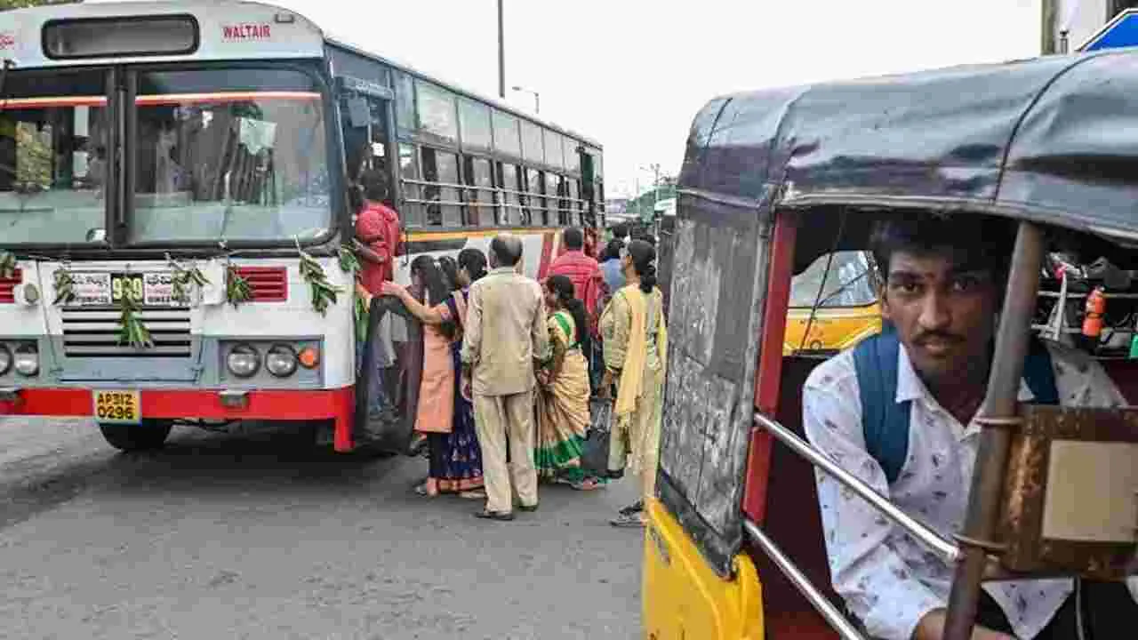 టికెట్ సర్వీస్ బస్సులనూ నడపాలి టికెట్ సర్వీస్ బస్సులనూ నడపాలి