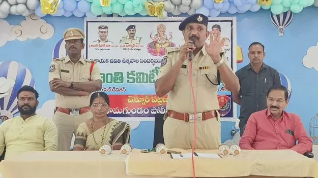 ఉత్సవాలను శాంతియుతంగా జరుపుకోవాలి 