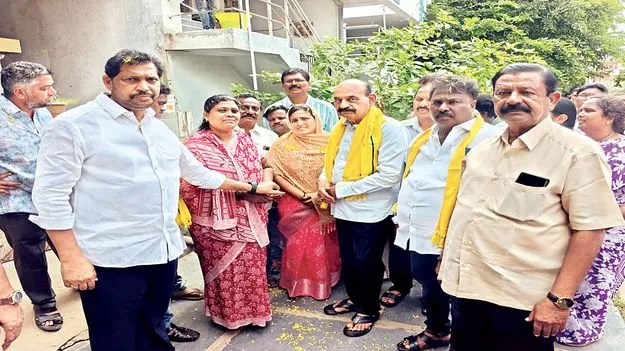 సంక్షేమానికి పెద్దపీట : మంత్రి