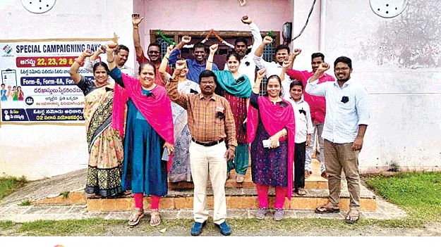 పెండింగ్‌ సమస్యలను పరిష్కరించండి