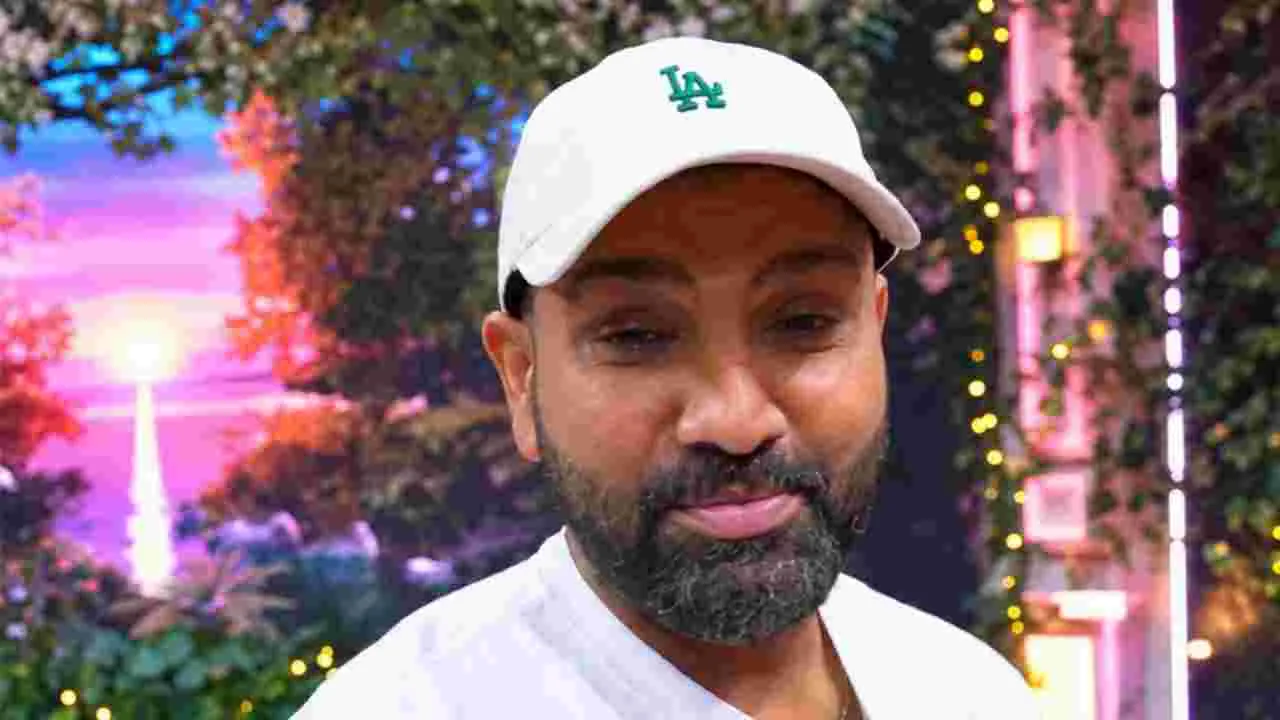 ఆ టీ-షర్ట్‌ అగార్కర్‌కి కౌంటరా?