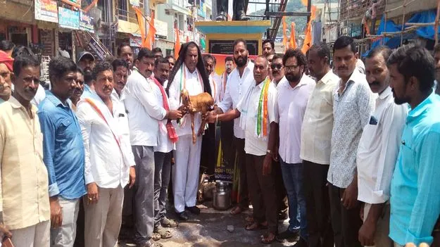 బీఆర్‌ఎస్‌ నాయకులది మేకపోతు గాంభీర్యం