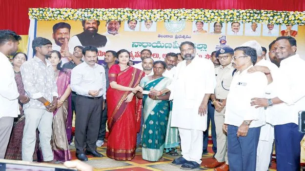 స్మార్ట్‌లో ఫస్ట్‌