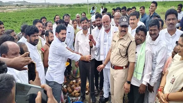 ప్రతిష్టాత్మకంగా గోదావరి పుష్కర ఏర్పాట్లు...