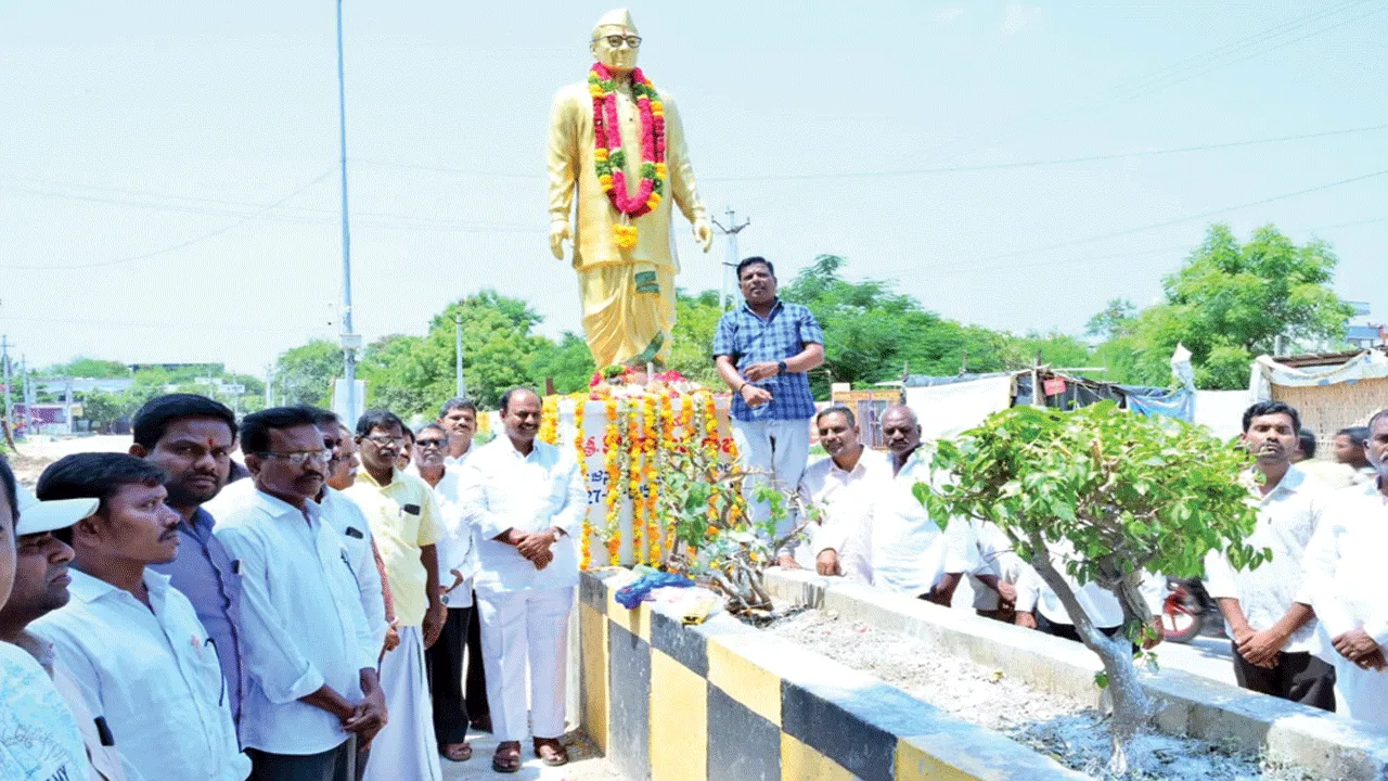 స్వరాష్ట్ర సాధన స్ఫూర్తి కొండా లక్ష్మణ్‌ బాపూజీ