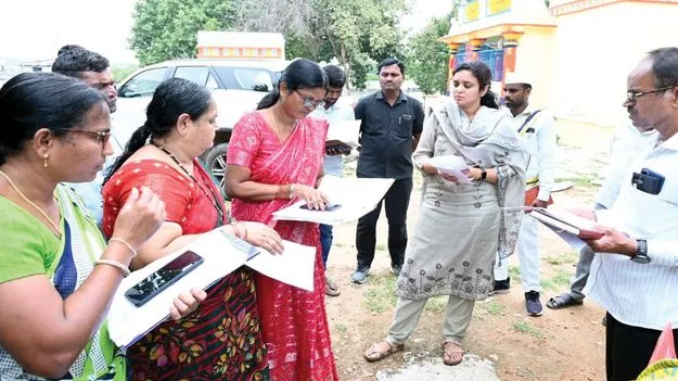 అర్హులందరికీ ఓటు హక్కు