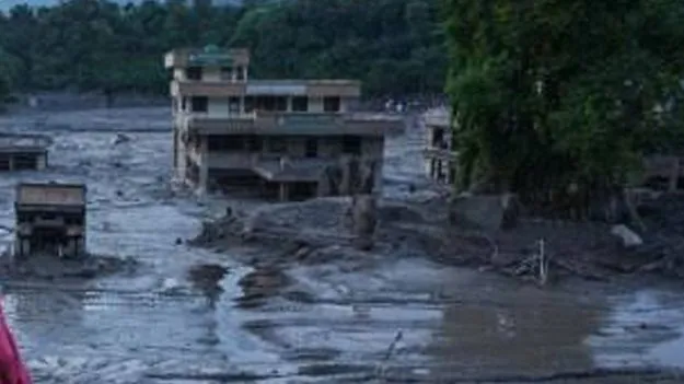 నేపాల్‌ జల విలయంలో తెలుగు ప్రవాసులు