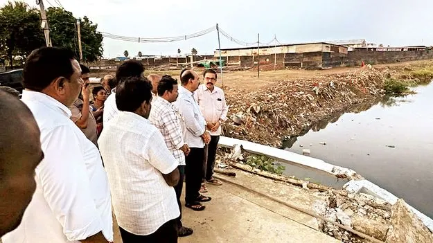 ప్రమాదాలు జరగకుండా చర్యలు తీసుకోవాలి