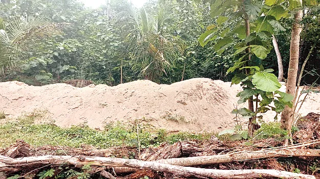 business with sand ‘గుట్ట’గా వ్యాపారం