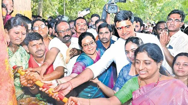 సిరిమానోత్సవానికి పటిష్ట ఏర్పాట్లు 
