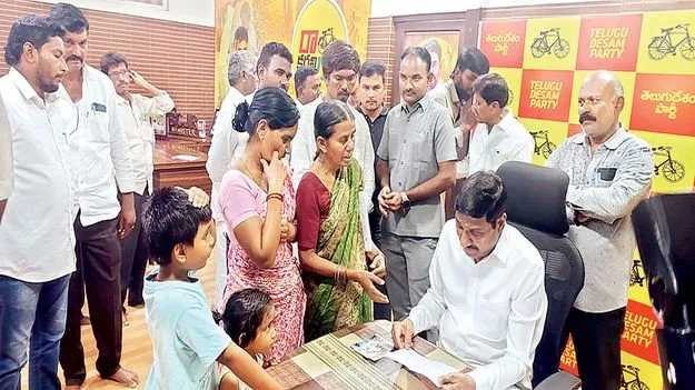 సమస్యలను సత్వరమే పరిష్కరించండి 