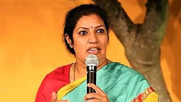 పేపర్‌మిల్లు నుంచి పెనాల్టీలు ఎలా వసూలు చేయాలో డిప్యూటీ సీఎంకు తెలుసు: ఎంపీ పురందేశ్వరి