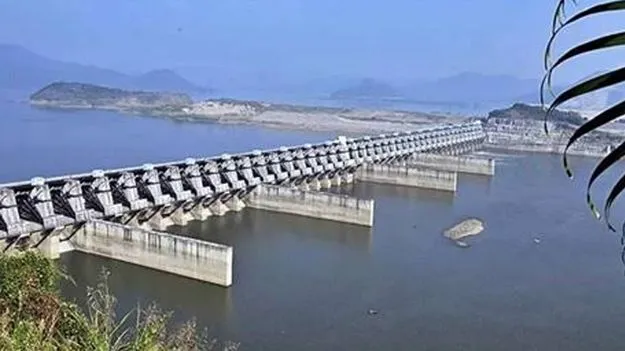 గోదావరిలో తగ్గిన నీటిమట్టం