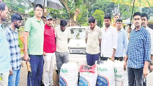 145 కిలోల గంజాయితో ముగ్గురి అరెస్టు 