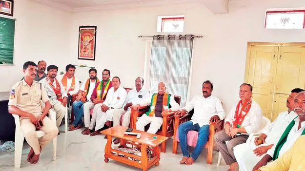 నామాజీ హౌస్‌ అరెస్టు 