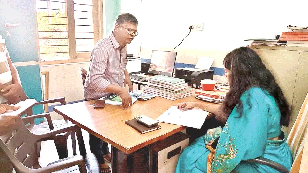   విద్యార్థినుల ఆరోగ్యంపై శ్రద్ధ వహించాలి