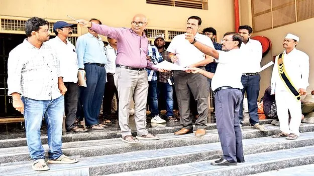 పకడ్బందీగా ఏర్పాట్లు చేయండి 
