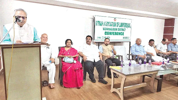 వృత్తి నైపుణ్యం పెంచుకోవాలి