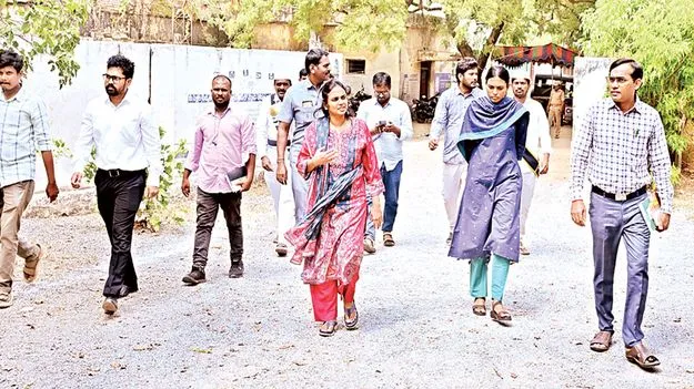 పకడ్బందీగా నిర్వహించండి