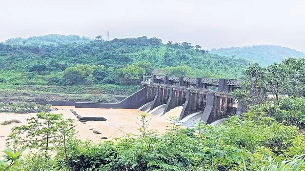 డుడుమ నుంచి నీటి విడుదల