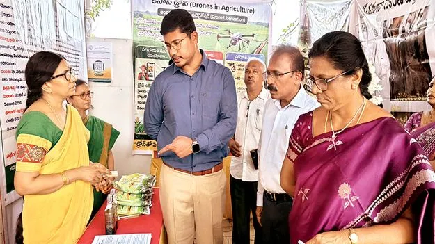 ప్రకృతి వ్యవసాయంపై దృష్టి సారించాలి